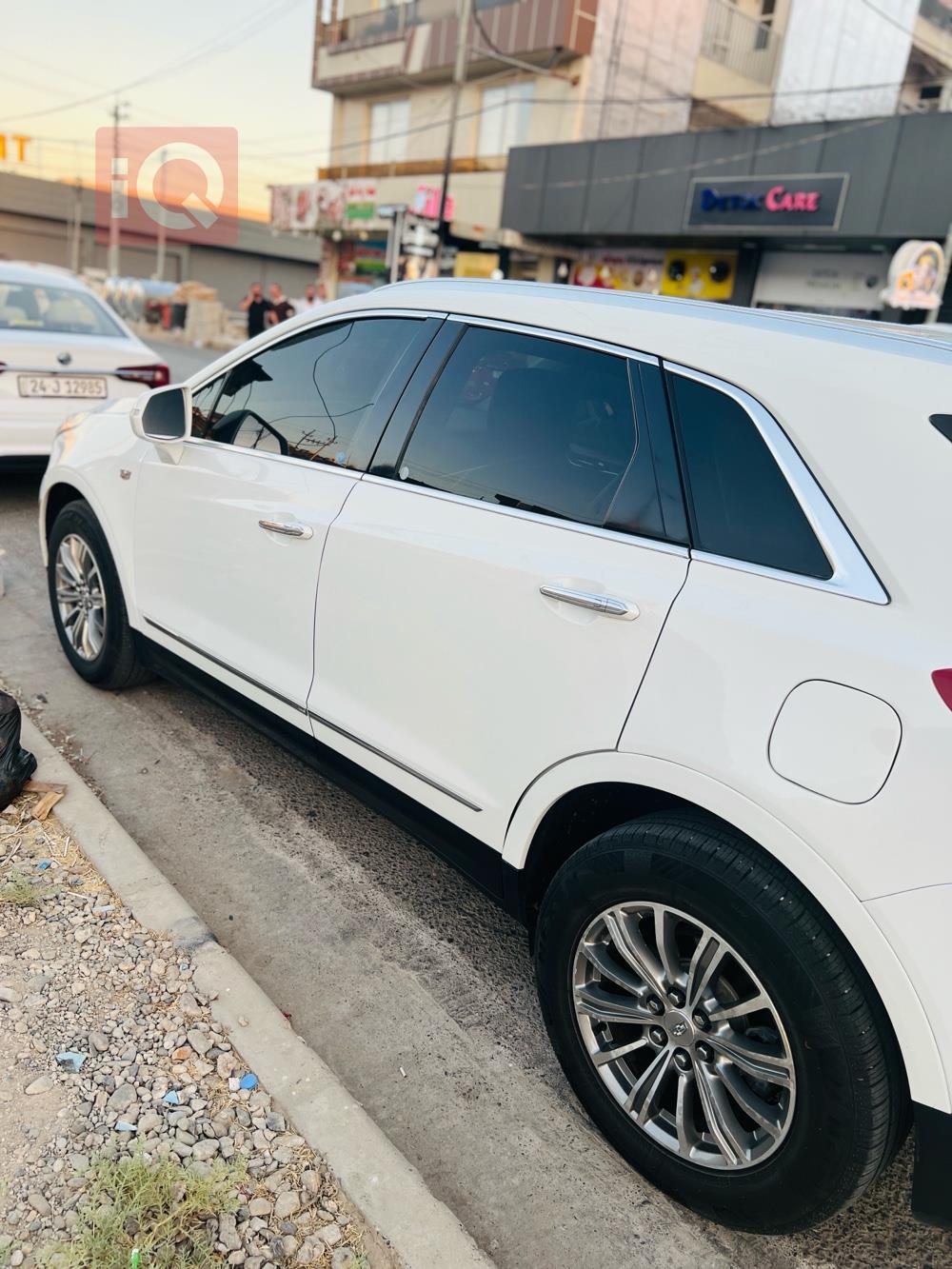 کادیلاک XT5